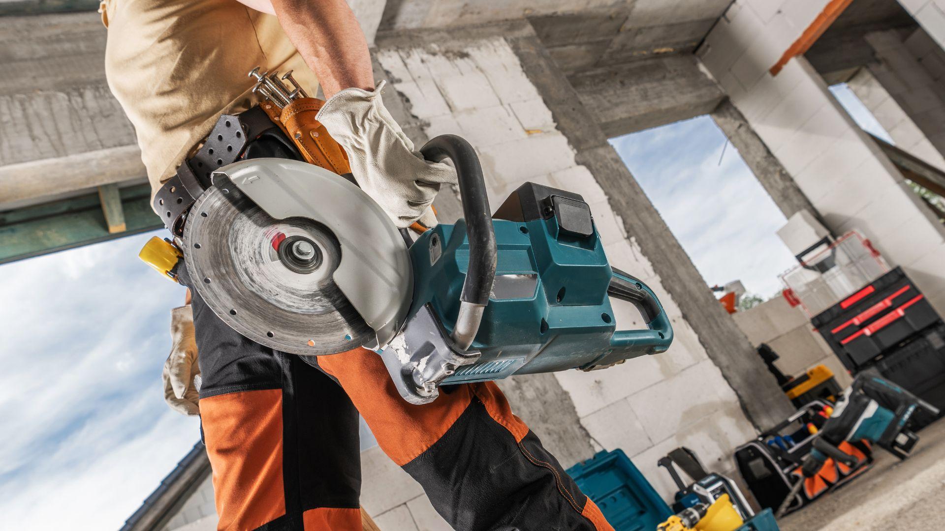 Mobile Arbeitsmittel – elektrische Sicherheit unterwegs