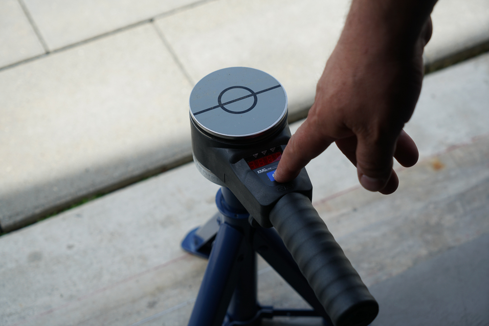 Prüfung von kraftbetätigten Fenstern, Türen und Toren